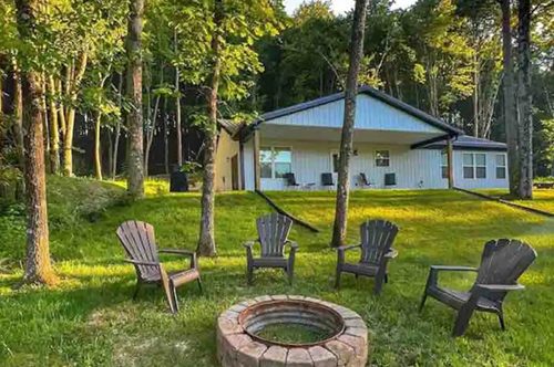 The Magnolia vacation cabin in Hocking Hills, Ohio